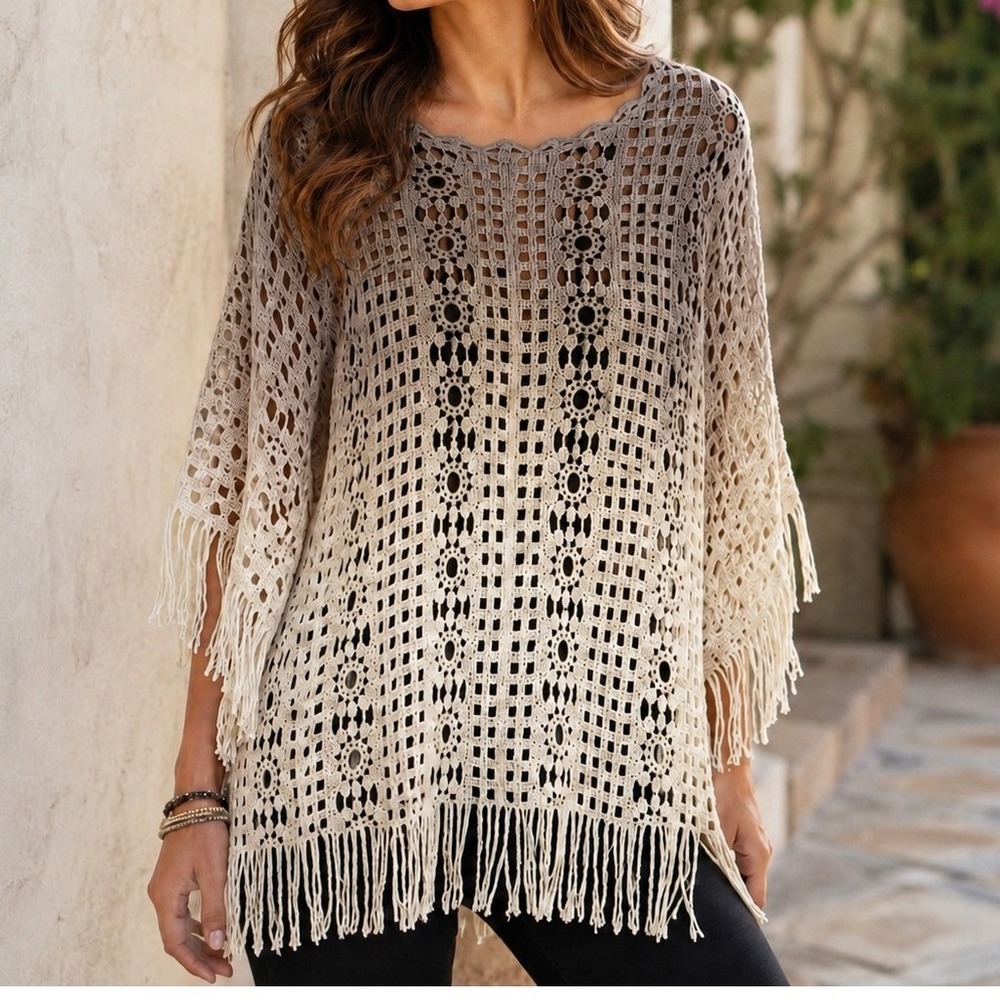 NWT House of Harlow 1960 Ombre Crochet Fringe Poncho Top Cream Taupe One Size